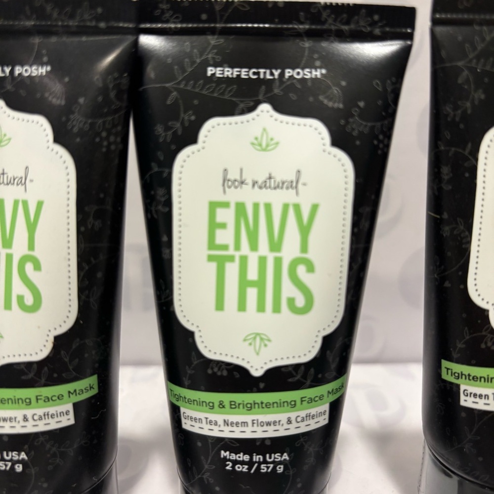 Perfectly Posh Envy This Tightening & Brightening Face Mask